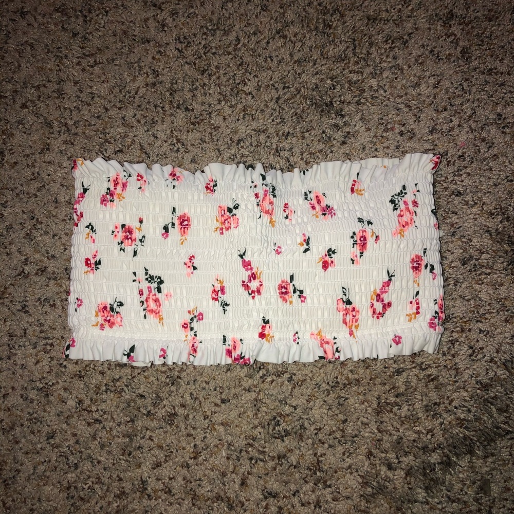 Xhilaration floral bikini top